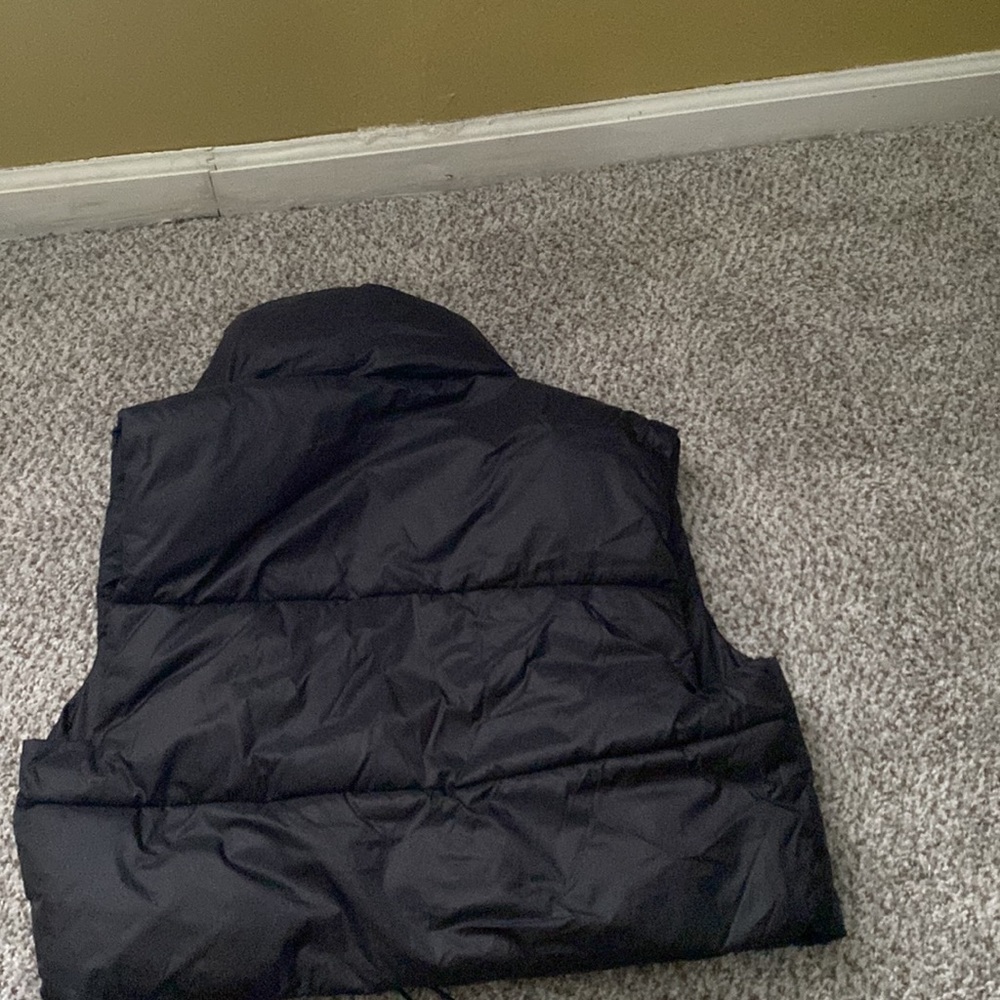 Black Mini Puffer - Picture 6 of 6